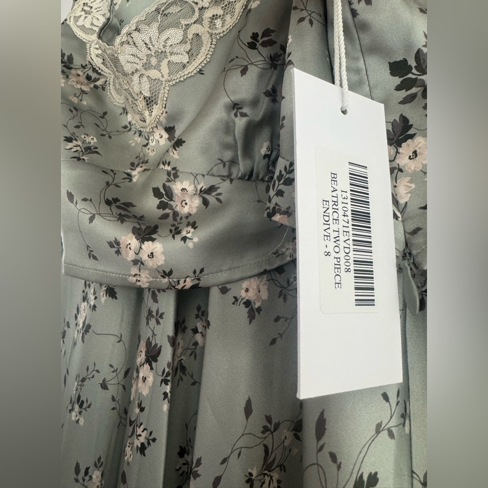 Reformation Beatrice silk two-piece, never worn with tags. - Picture 6 of 6
